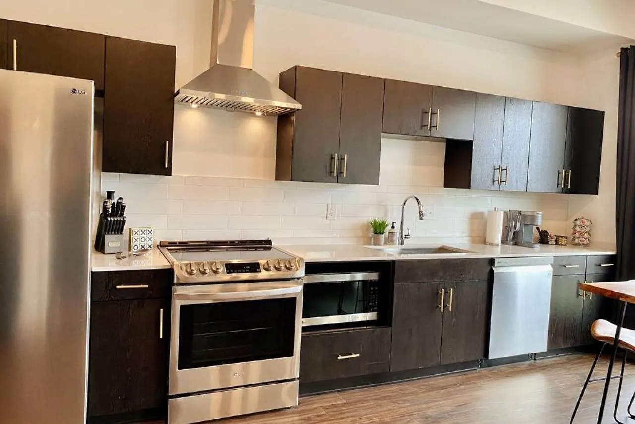 Chic Modern Nashville Condo Pool, Patio, Parking 0*,  USA